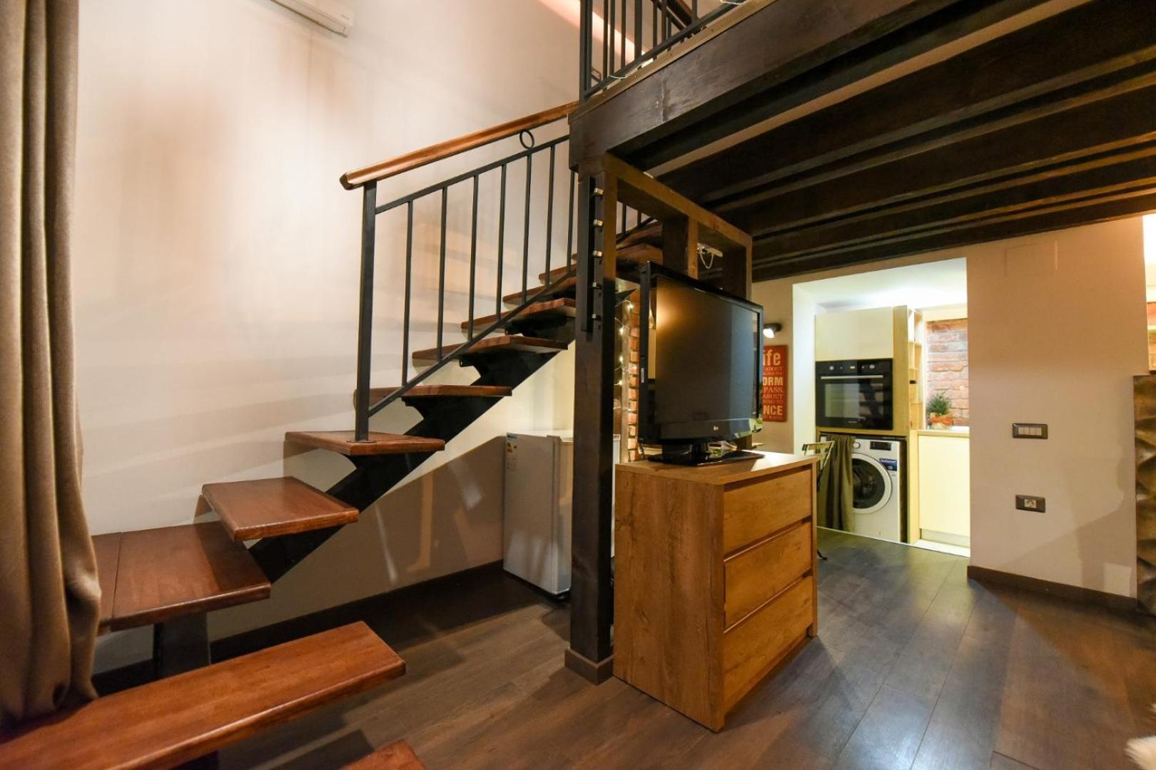 Central Comfort - Duplex-Style Studios On Regina Elisabeta Бухарест Экстерьер фото