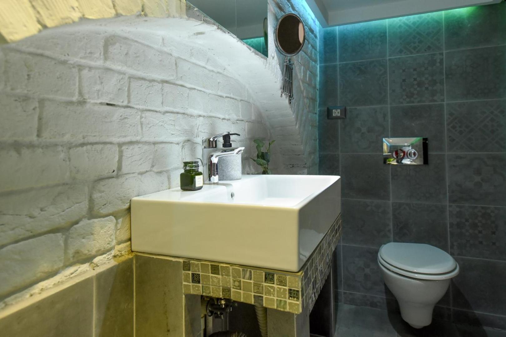 Central Comfort - Duplex-Style Studios On Regina Elisabeta Бухарест Номер фото
