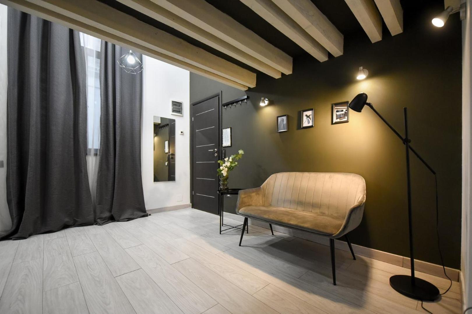 Central Comfort - Duplex-Style Studios On Regina Elisabeta Бухарест Номер фото